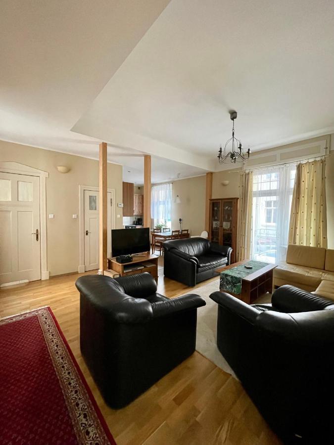 Apartament Spacious In The Heart Of *